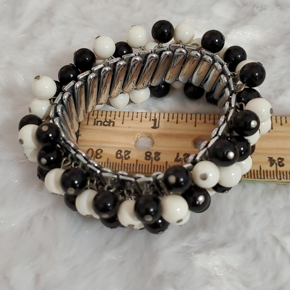Black and white beaded expansion bracelet•Bundle! - Picture 3 of 8